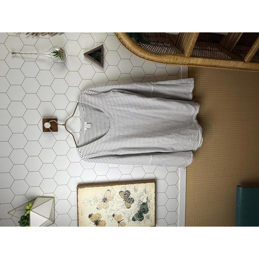 Daily Ritual White Striped Bell Sleeve Tunic Sweatshirt - Size - Small